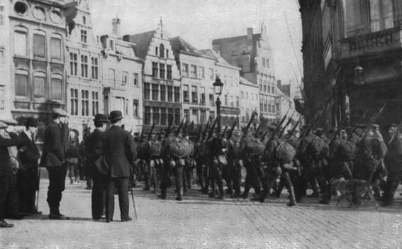 Duitse troepen op de Grote Markt te Antwerpen